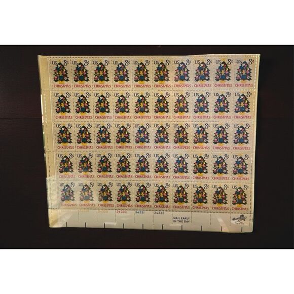 MNH 1973 Scott #1508 Christmas Needlepoint 8 Cent Stamp Sheet of 50 Stamps - Picture 1 of 2